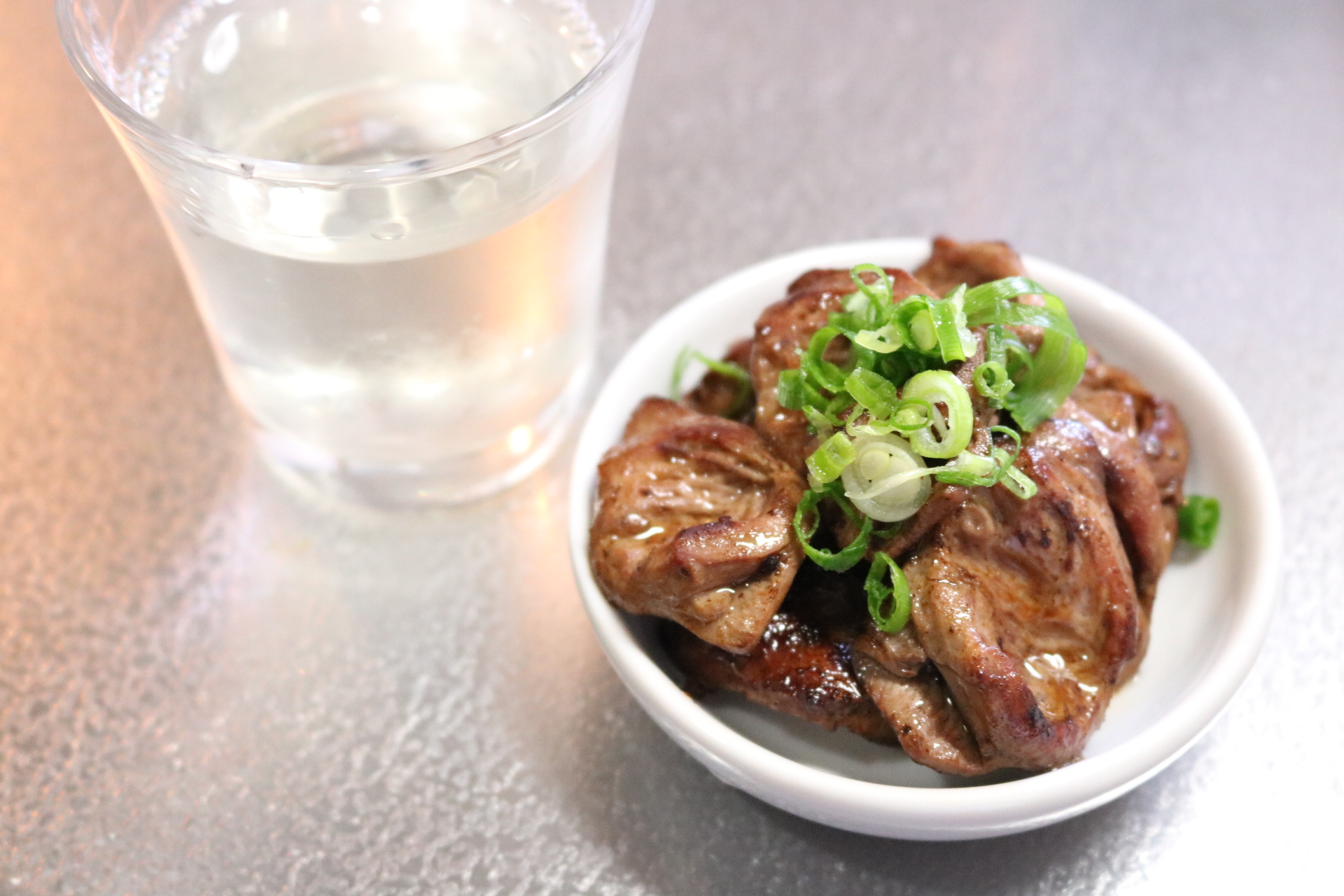 味付けはシンプルに塩胡椒で 鶏の心臓 鶏ハツ の下処理方法 お酒がすすむおつまみレシピ だいどこロック